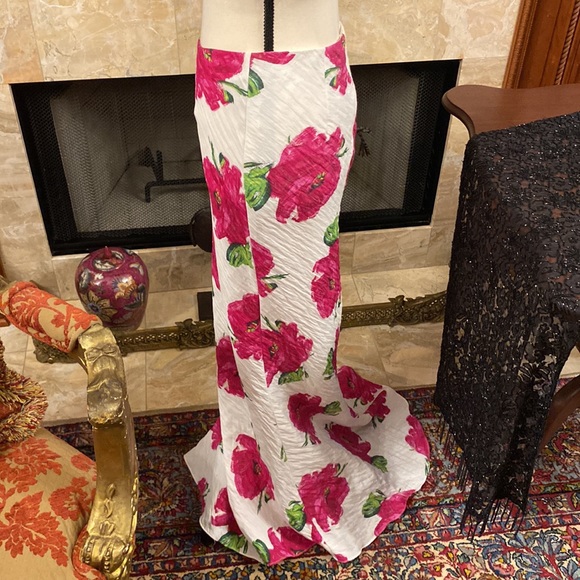 Floral Shirt and Skirt - Picture 10 of 15